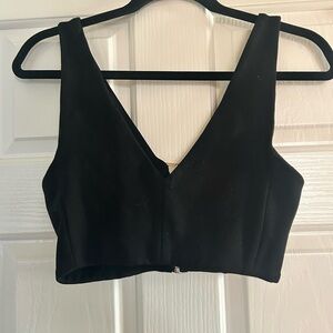 Black Women's Cropped Low V Top